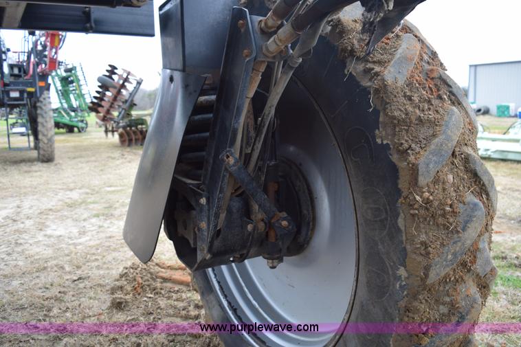 image for item I8534 2005 Case IH SPX3185 self-propelled sprayer