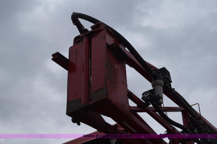 image for item I8534 2005 Case IH SPX3185 self-propelled sprayer