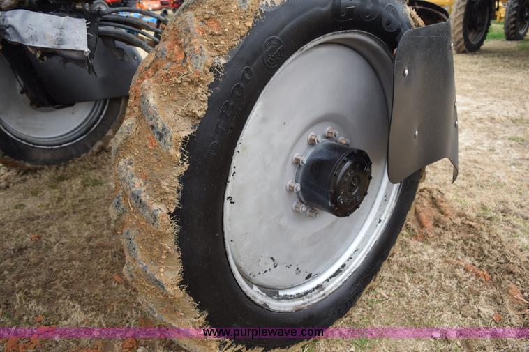 image for item I8534 2005 Case IH SPX3185 self-propelled sprayer