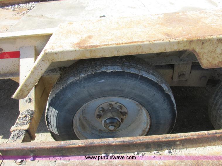 image for item I8751 1998 Behnke Enterprises trailer