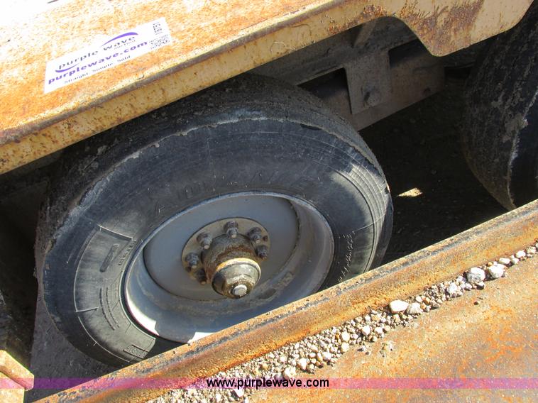 image for item I8751 1998 Behnke Enterprises trailer