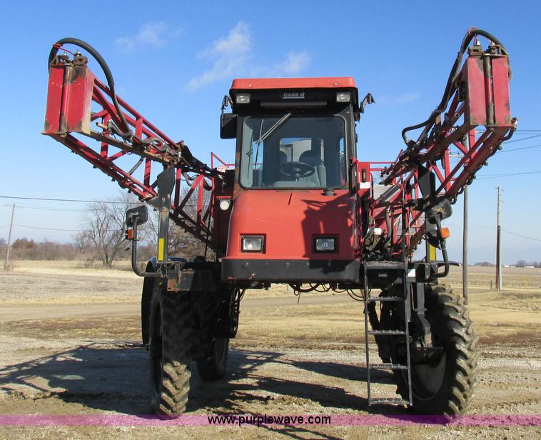 image for item I8752 2000 Case IH SPX3185 self-propelled sprayer
