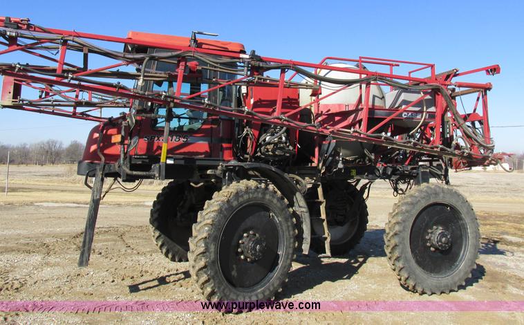 image for item I8752 2000 Case IH SPX3185 self-propelled sprayer