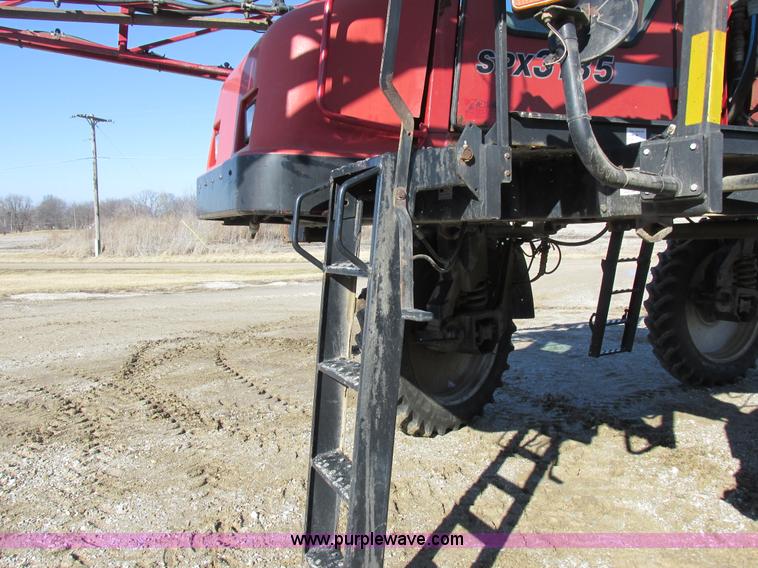 image for item I8752 2000 Case IH SPX3185 self-propelled sprayer