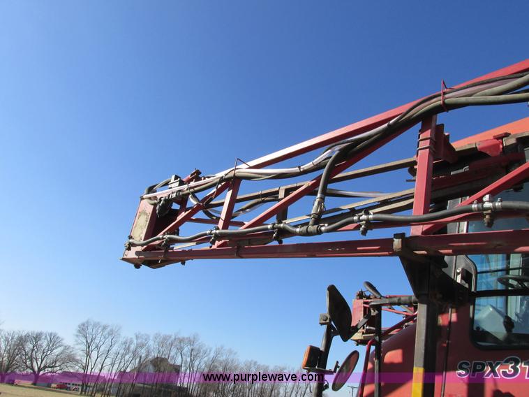 image for item I8752 2000 Case IH SPX3185 self-propelled sprayer