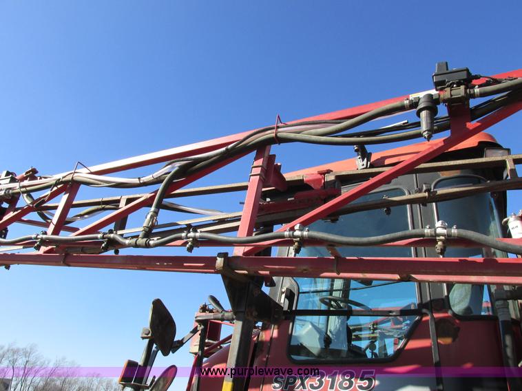 image for item I8752 2000 Case IH SPX3185 self-propelled sprayer