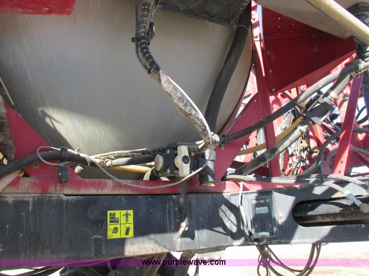 image for item I8752 2000 Case IH SPX3185 self-propelled sprayer