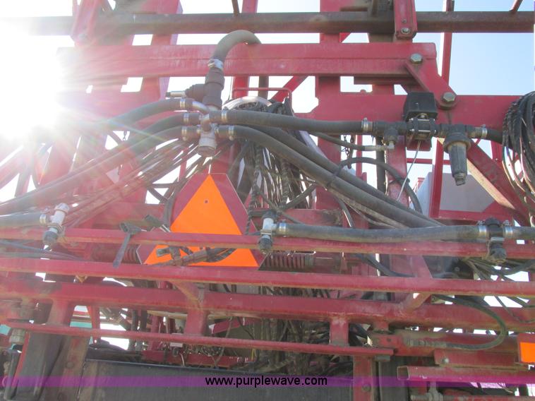 image for item I8752 2000 Case IH SPX3185 self-propelled sprayer