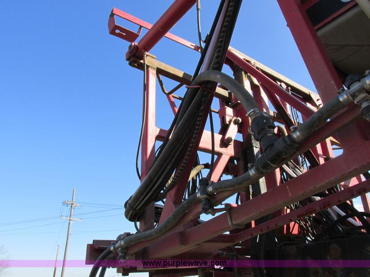 image for item I8752 2000 Case IH SPX3185 self-propelled sprayer