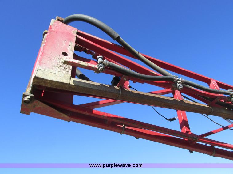 image for item I8752 2000 Case IH SPX3185 self-propelled sprayer