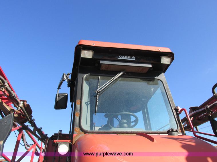 image for item I8752 2000 Case IH SPX3185 self-propelled sprayer