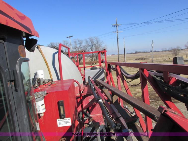 image for item I8752 2000 Case IH SPX3185 self-propelled sprayer