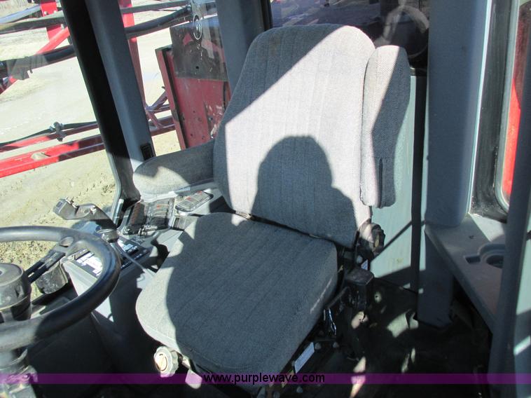 image for item I8752 2000 Case IH SPX3185 self-propelled sprayer