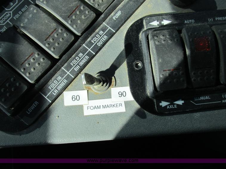 image for item I8752 2000 Case IH SPX3185 self-propelled sprayer