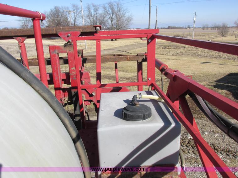 image for item I8752 2000 Case IH SPX3185 self-propelled sprayer