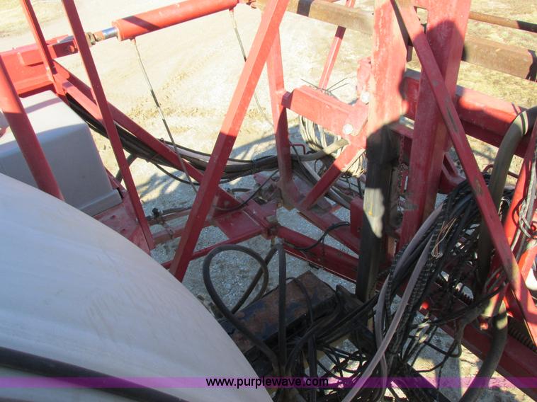 image for item I8752 2000 Case IH SPX3185 self-propelled sprayer