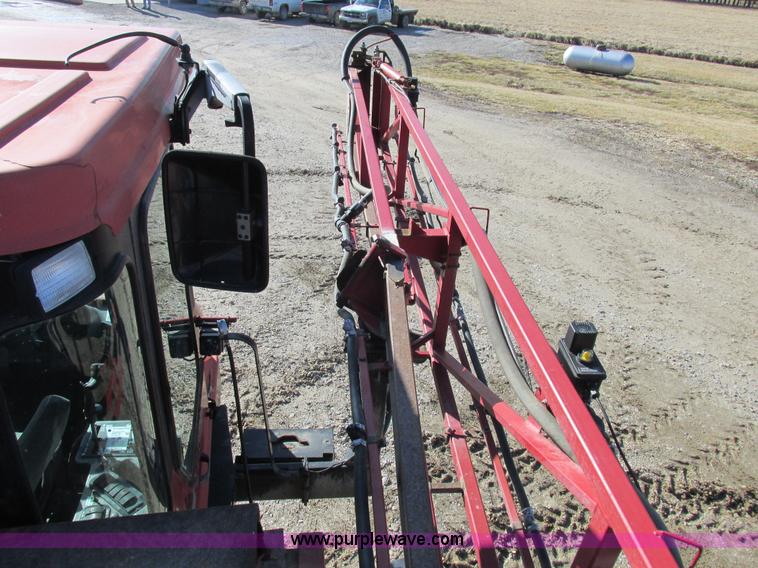 image for item I8752 2000 Case IH SPX3185 self-propelled sprayer