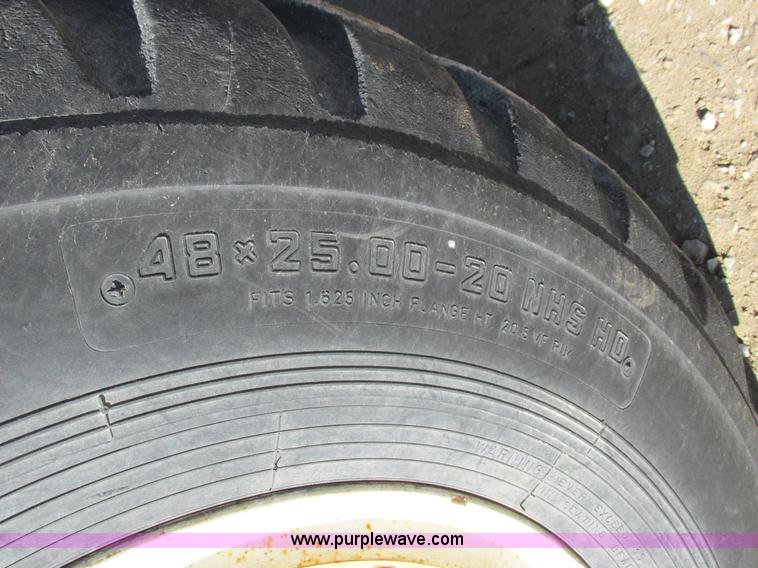 image for item I8753 2006 International 7400 fertilizer truck