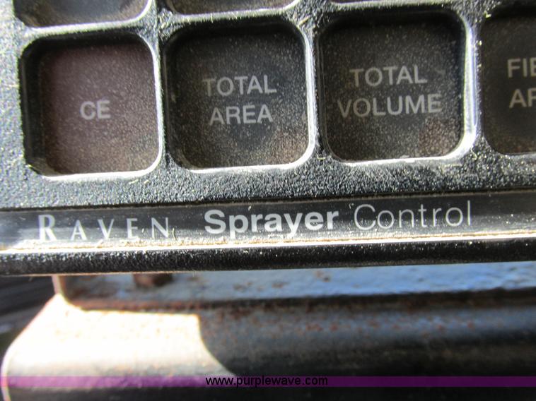 image for item I8753 2006 International 7400 fertilizer truck