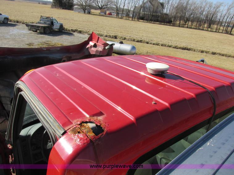 image for item I8753 2006 International 7400 fertilizer truck