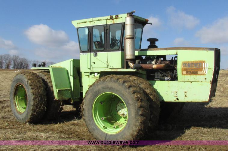 image for item I8789 1980 Steiger Panther III PTA325 4WD tractor