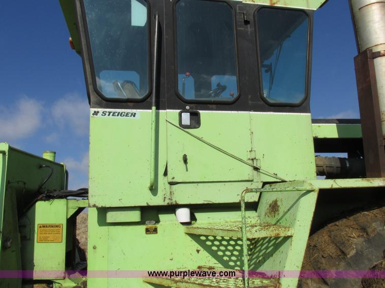 image for item I8789 1980 Steiger Panther III PTA325 4WD tractor