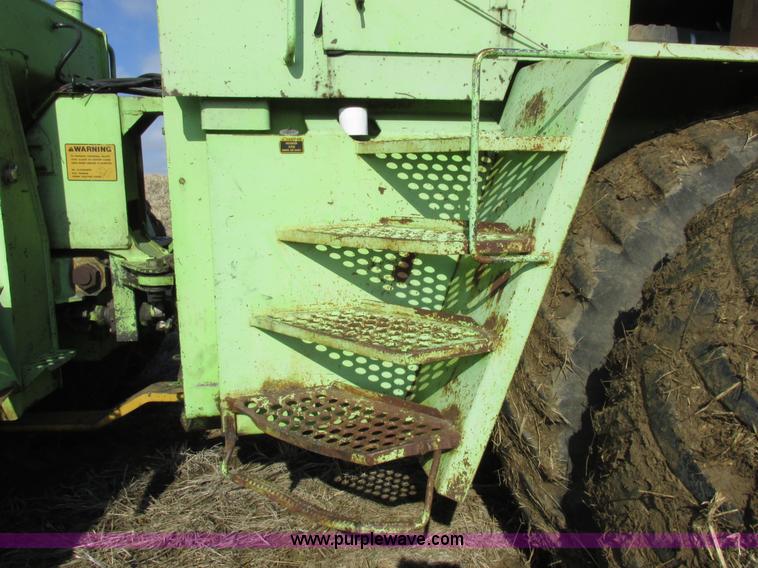 image for item I8789 1980 Steiger Panther III PTA325 4WD tractor