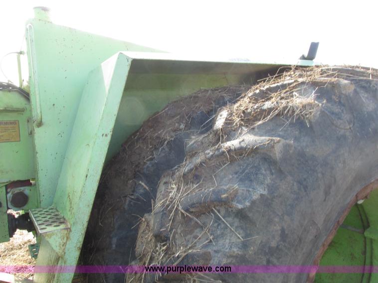 image for item I8789 1980 Steiger Panther III PTA325 4WD tractor