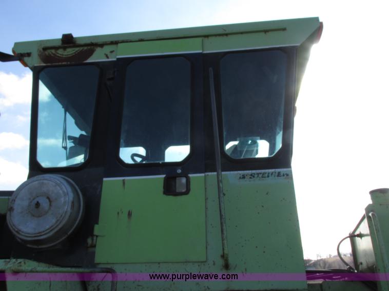 image for item I8789 1980 Steiger Panther III PTA325 4WD tractor