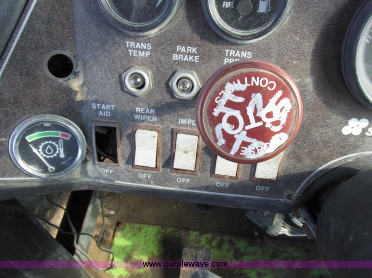 image for item I8789 1980 Steiger Panther III PTA325 4WD tractor