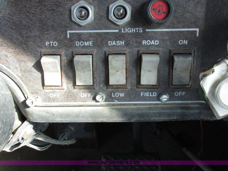 image for item I8789 1980 Steiger Panther III PTA325 4WD tractor