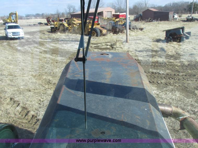 image for item I8789 1980 Steiger Panther III PTA325 4WD tractor