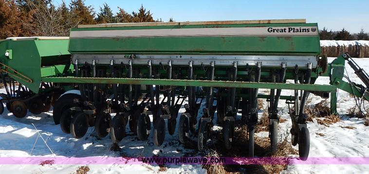 image for item I9396 Great Plains Solid Stand 30' folding drill