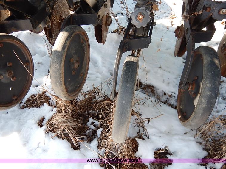 image for item I9396 Great Plains Solid Stand 30' folding drill