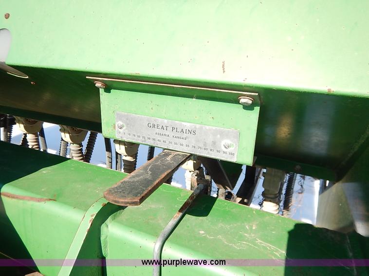 image for item I9396 Great Plains Solid Stand 30' folding drill