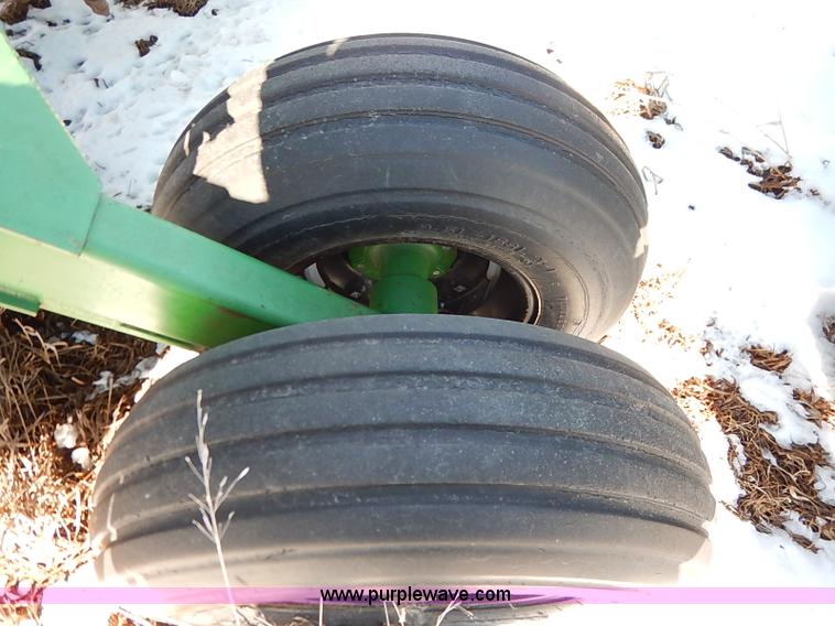 image for item I9396 Great Plains Solid Stand 30' folding drill