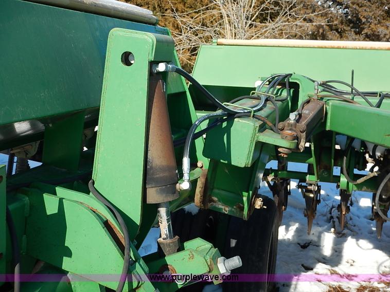 image for item I9396 Great Plains Solid Stand 30' folding drill