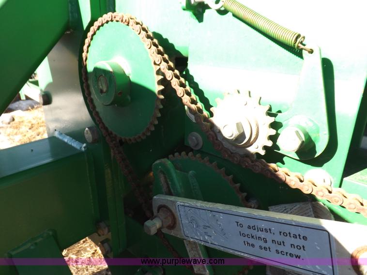 image for item K3127 John Deere air seeder drill and cart