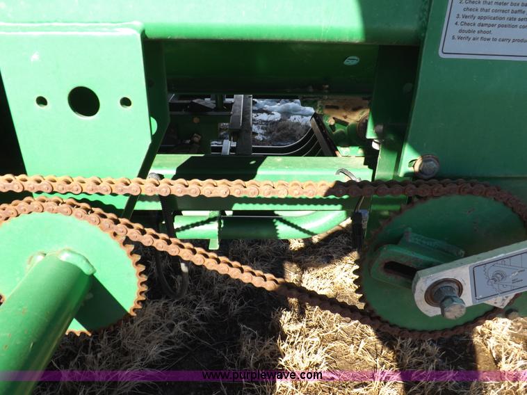 image for item K3127 John Deere air seeder drill and cart