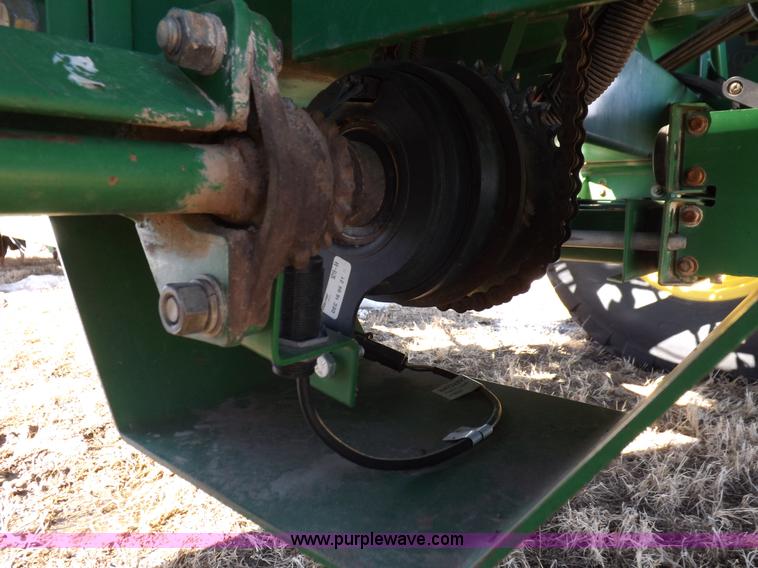 image for item K3127 John Deere air seeder drill and cart
