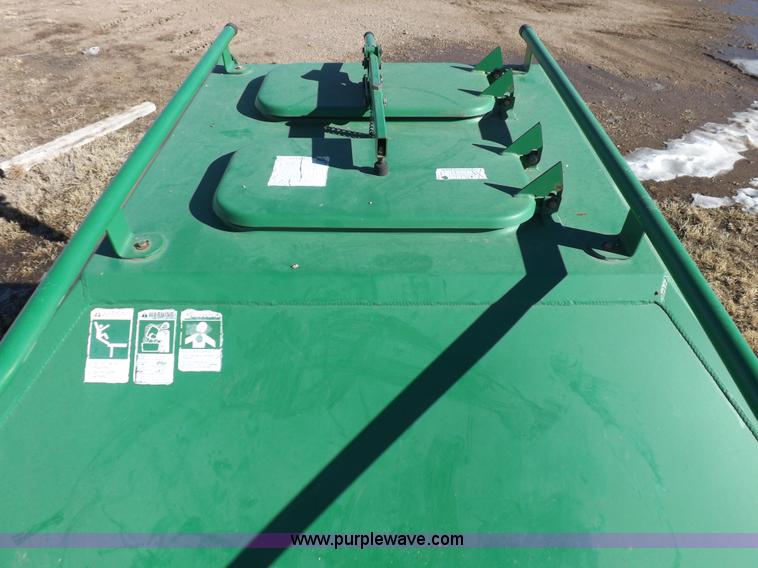 image for item K3127 John Deere air seeder drill and cart