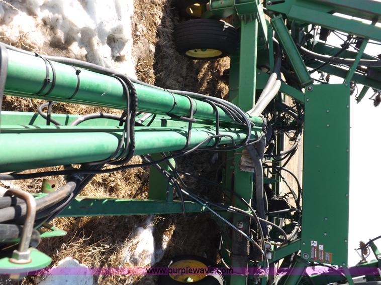 image for item K3127 John Deere air seeder drill and cart