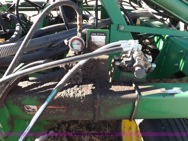 image for item K3127 John Deere air seeder drill and cart