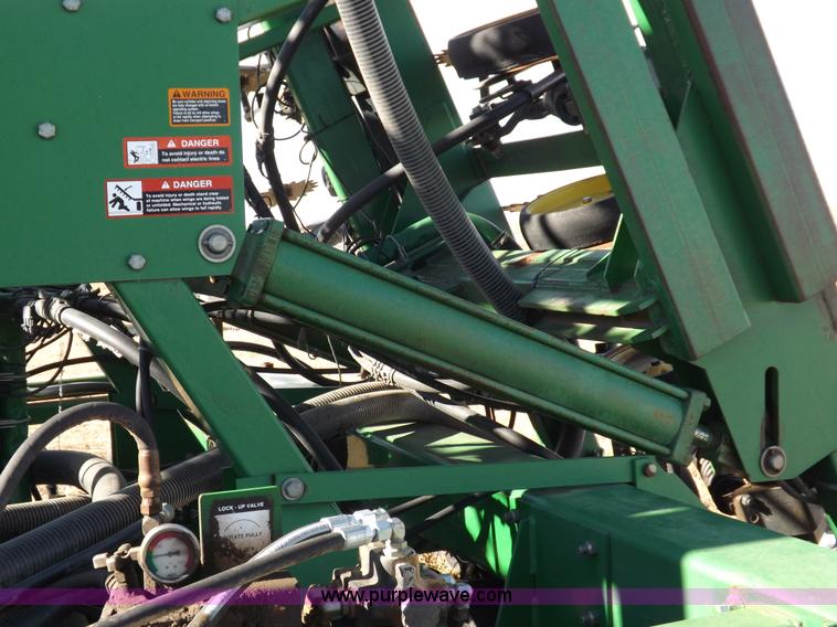 image for item K3127 John Deere air seeder drill and cart