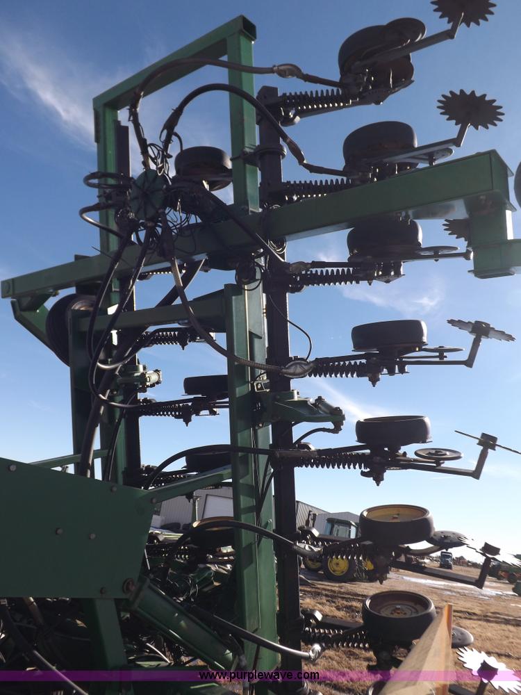 image for item K3127 John Deere air seeder drill and cart