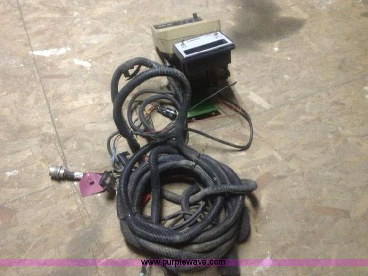 image for item K3127 John Deere air seeder drill and cart