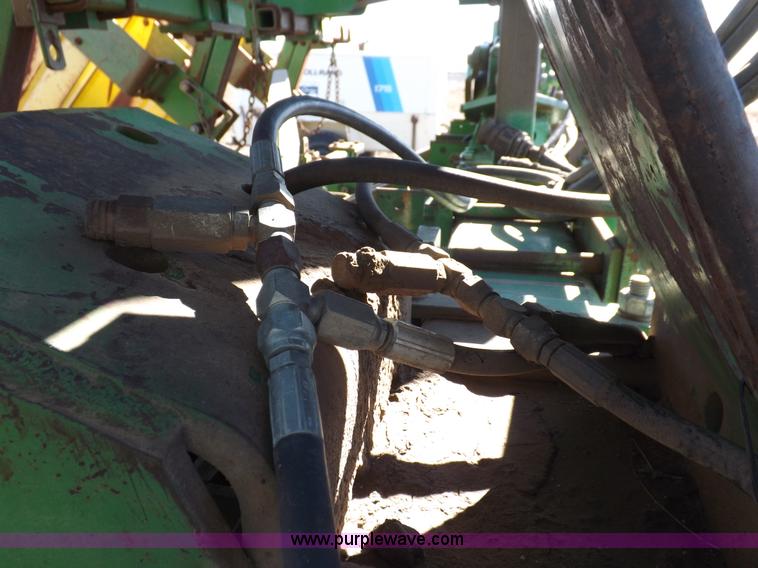 image for item K3135 John Deere 885 cultivator