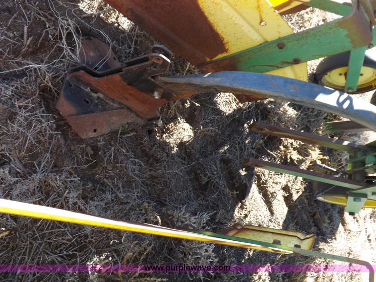 image for item K3135 John Deere 885 cultivator