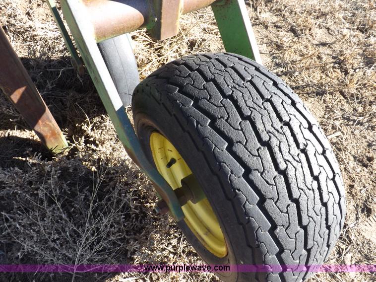 image for item K3135 John Deere 885 cultivator