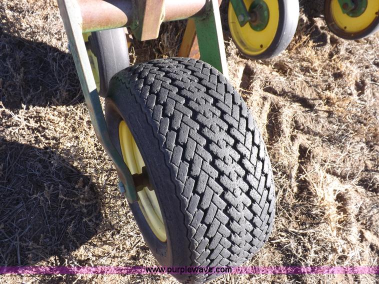 image for item K3135 John Deere 885 cultivator